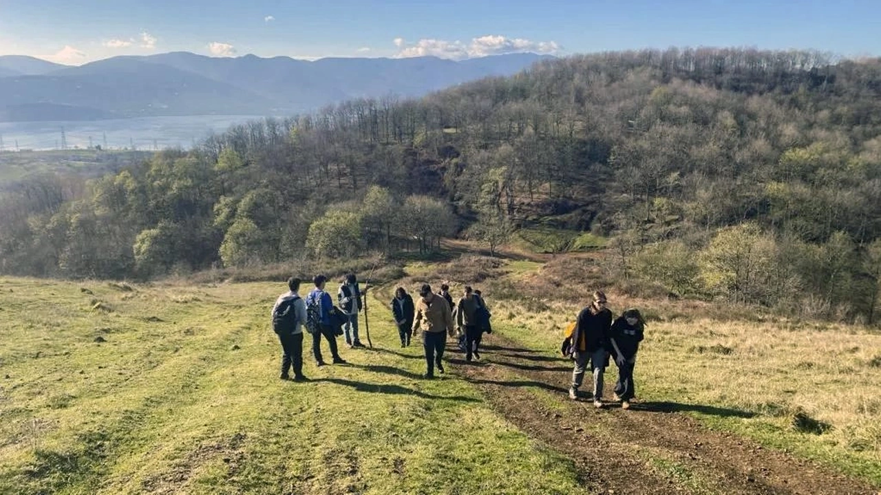 SUBÜ Girişimci Genç Mühendisler Topluluğu, Kırantepe’de doğa yürüyüşü etkinliği düzenledi