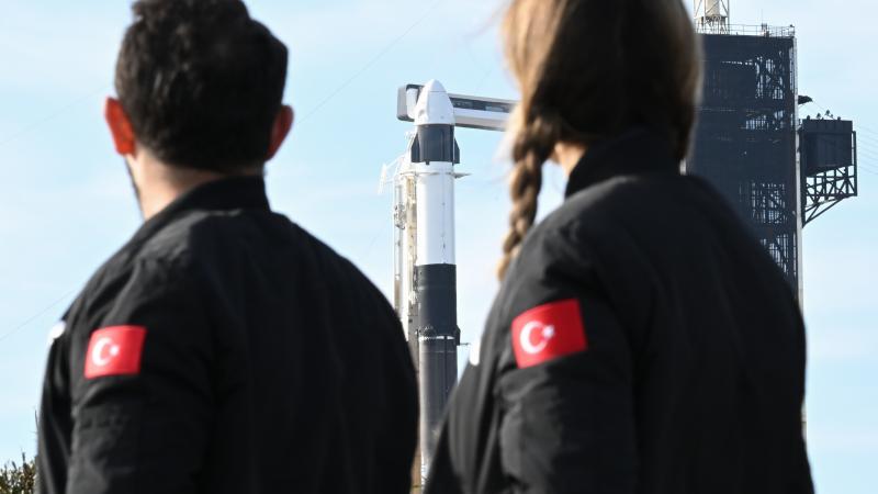 Türkiye, ilk insanlı uzay yolculuğu için hazırlanıyor