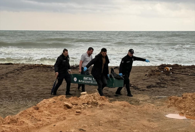 Antalya sahillerinde 5 günde 6 ceset: Tekne kazası mı, göçmen kaçakçılığı mı?