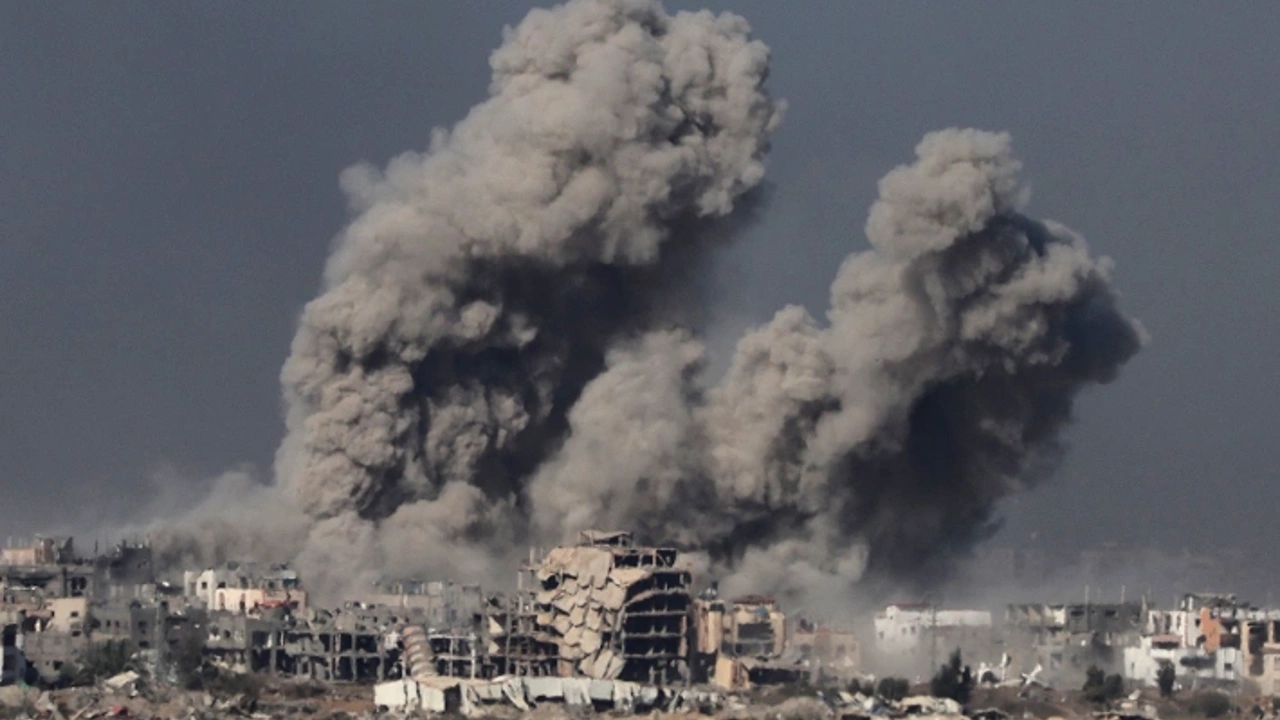 İsrail Saldırılarında Gazze'de Can Kaybı 25 Bin 295'e Yükseldi