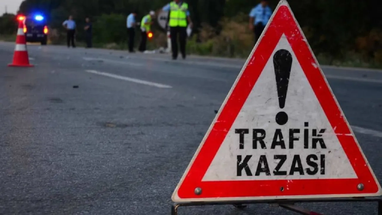 Sakarya'da Minibüs Kazası: 1 Ölü, 3 Yaralı!