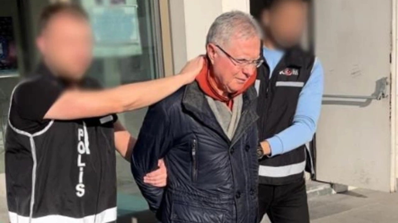  Ankara'da 8 Yıldır Aranan FETÖ'cü Eski Emniyet Müdürü Yakalandı!