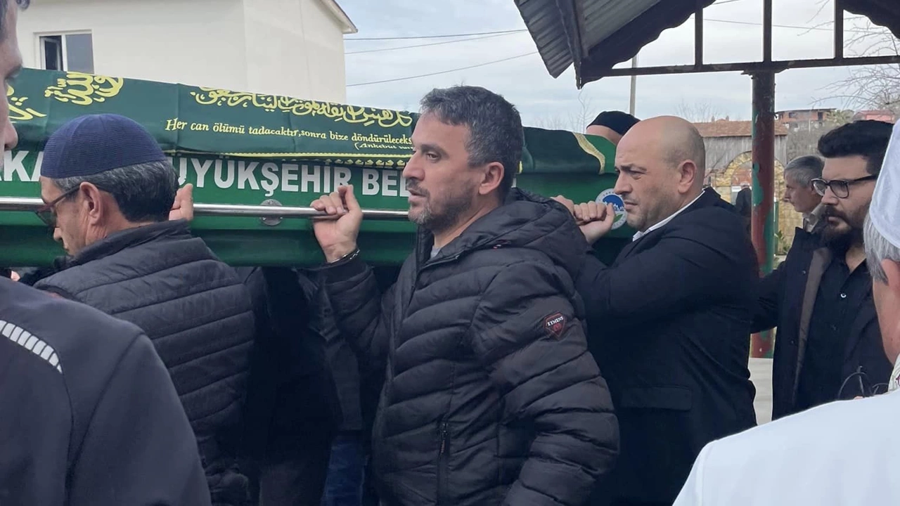 İYİ Parti Sakarya Büyükşehir Belediye Başkan Adayı Selçuk Kılıçaslan'a Acı Kayıp!