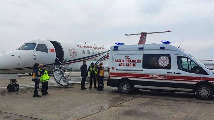 Kalp ve Karaciğer Yetmezliği Olan Bebek, Ambulans Uçakla Ankara'ya Sevk Edildi