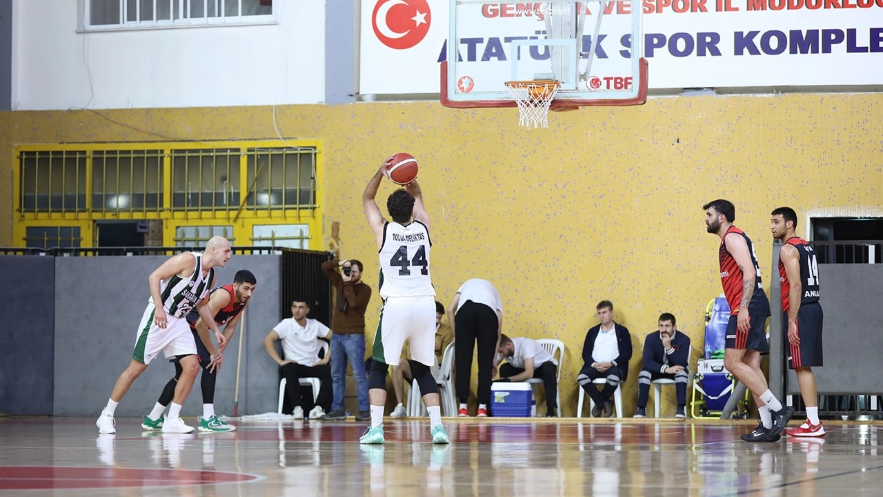 Dev Adamlar Ev Sahibi! Sakarya Büyükşehir Basketbol Ayos Spor'u Konuk Ediyor