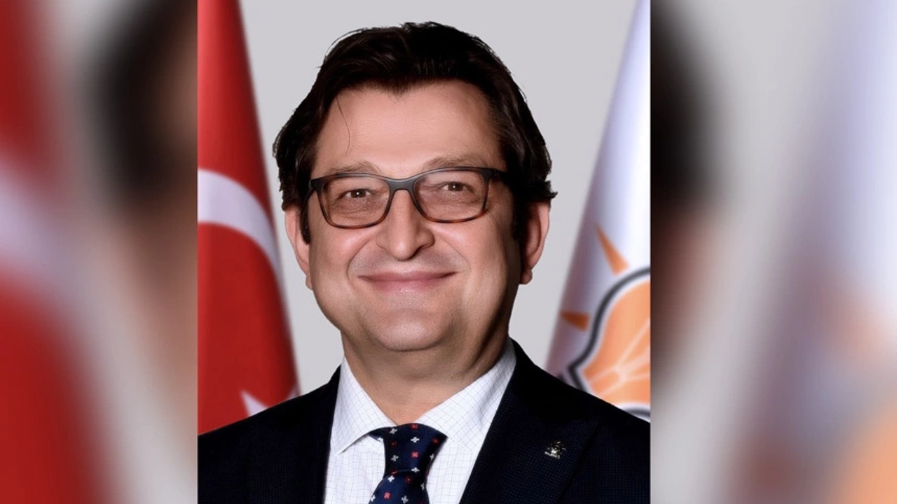 AK Parti Sakarya İl Teşkilat Başkanı Mehmet Erkut Aşoğlu İstifa Etti