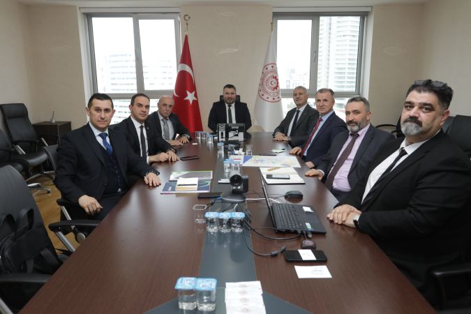 Sakarya'dan Ankara'ya Ziyaret: SATSO Heyeti Sanayi ve Teknoloji Bakan Yardımcısı'nı Ziyaret Etti!