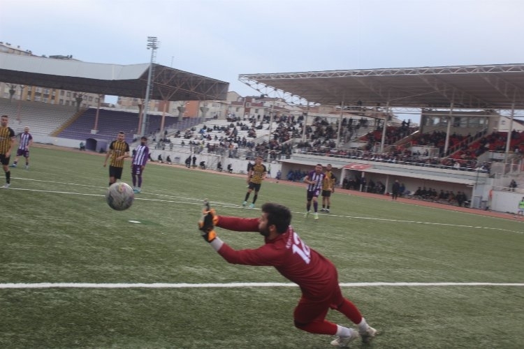 Gebzespor, Keşanspor'u 4-0'lık Net Skorla Yendi