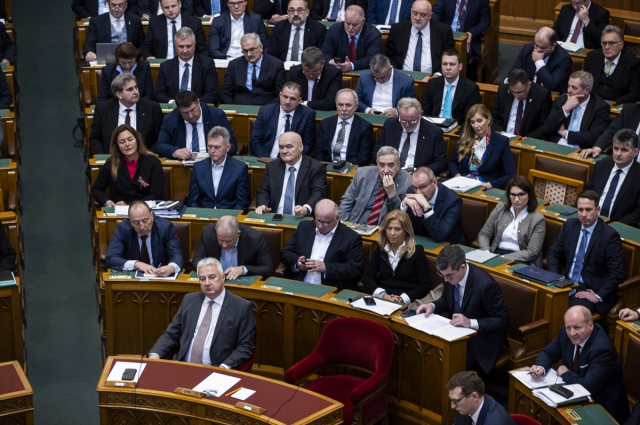 Macaristan Parlamentosu İsveç'in NATO Üyeliğini Onayladı