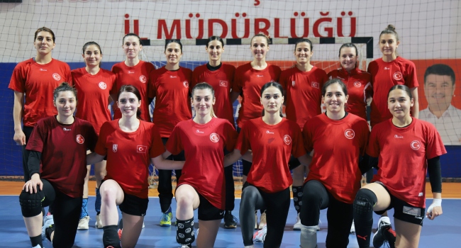 A Milli Kadın Hentbol Takımı, Bulgaristan maçı için motive oldu