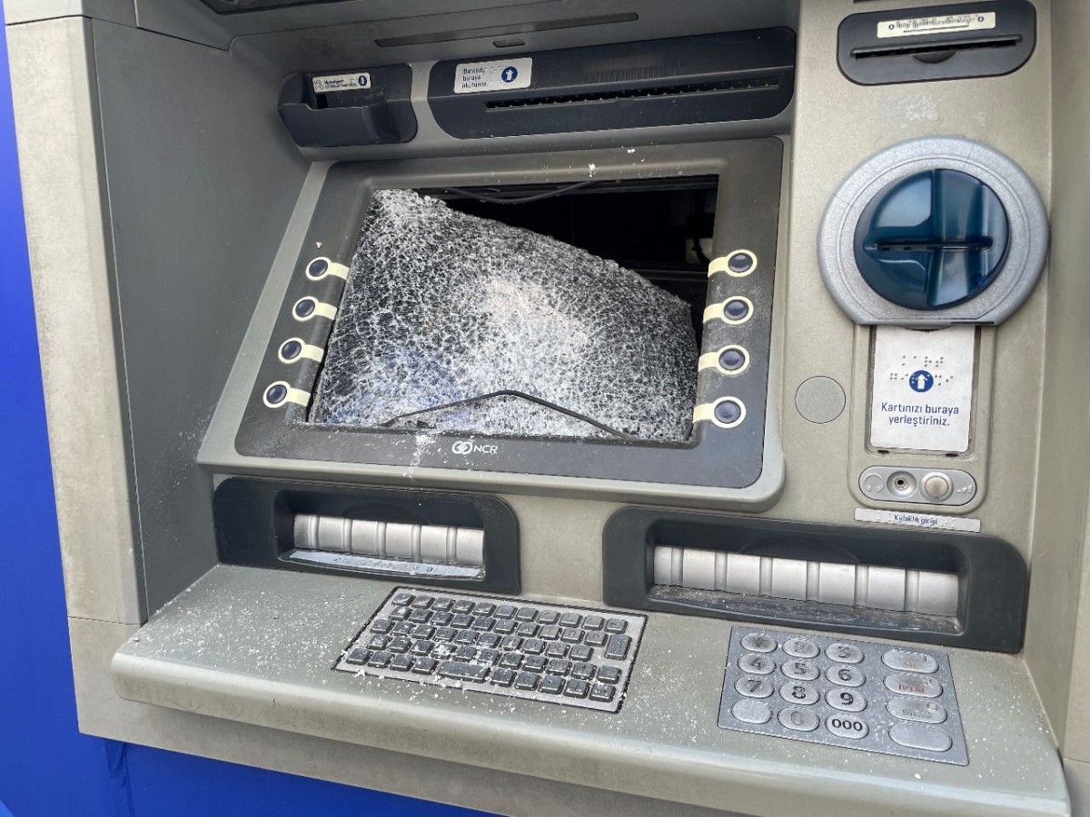 Bankaların ATM'lerine saldırdılar