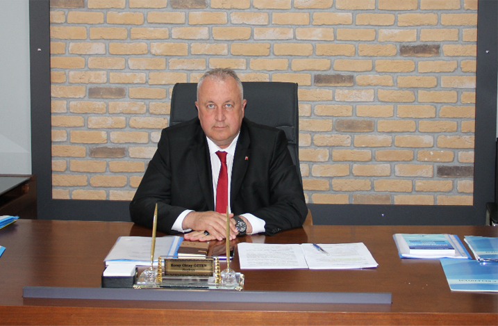 Söğütlü Belediye Başkanı Koray Oktay Özten, Ziyaret Ettiği Bakım Merkezinde Asansör Kazası Geçirdi