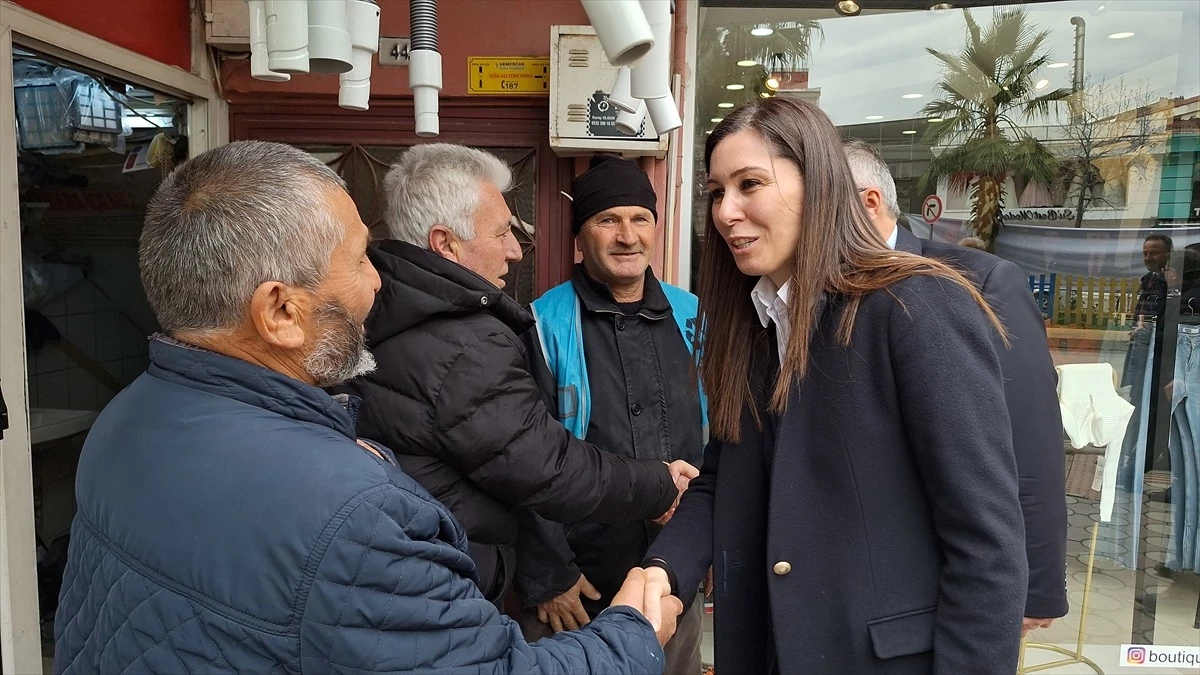 AK Parti Genel Başkan Yardımcısı Çiğdem Karaaslan, Samsun'un Bafra ilçesinde ziyaretlerde bulundu