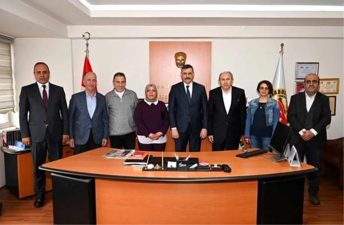 Erzurum Valisi Mustafa Çiftçi Doğu Anadolu Gazeteciler Cemiyeti'ni ziyaret etti