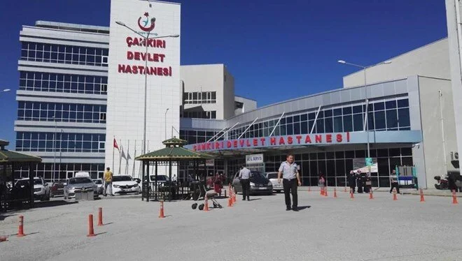 Çankırı'da hasta yakınlarından doktora saldırı