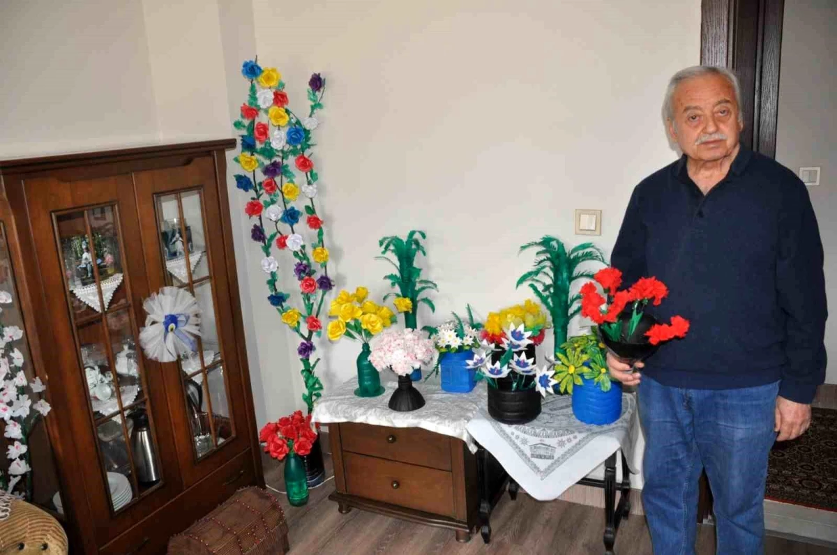 Emekli Ahşap Sanatçısı Evini Geri Dönüşüm Malzemeleriyle Süsledi