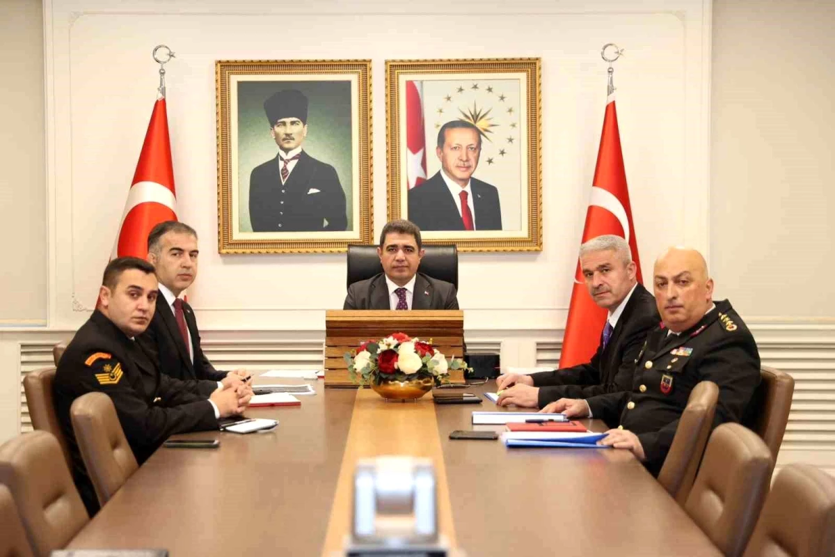 Düzce Valisi Selçuk Aslan, İçişleri Bakanı Ali Yerlikaya ile Görüştü