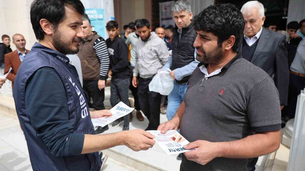Adana'da İl Emniyet Müdürlüğü ve İl Müftülüğü, vatandaşları dolandırıcılığa karşı bilgilendirdi