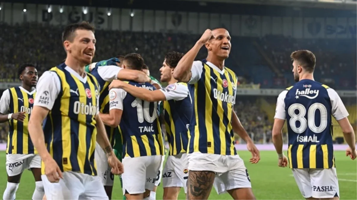 Taraftarlar kara kara düşünüyor! Fenerbahçe'de 3 yıldız Adana Demirspor maçında yok