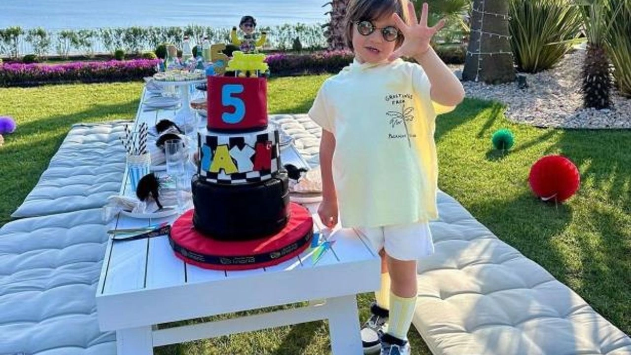 Zayn 5’inci yaş gününü bakın nasıl kutladı