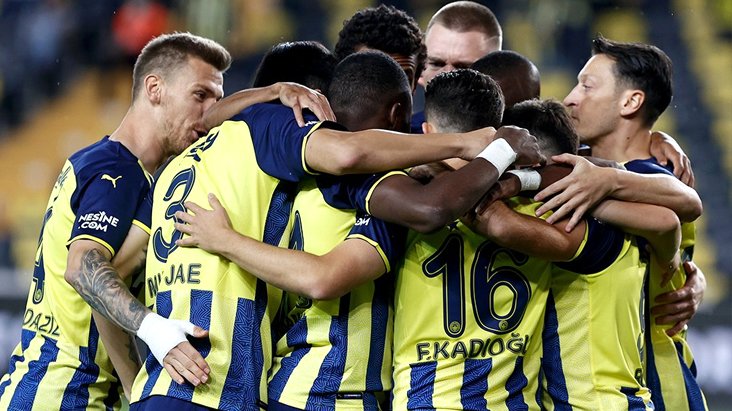 Fenerbahçe taraftarı bayram edecek! Kim Min-Jae, Ali Koç ile Jorge Jesus'a takımda kalma sözü verdi