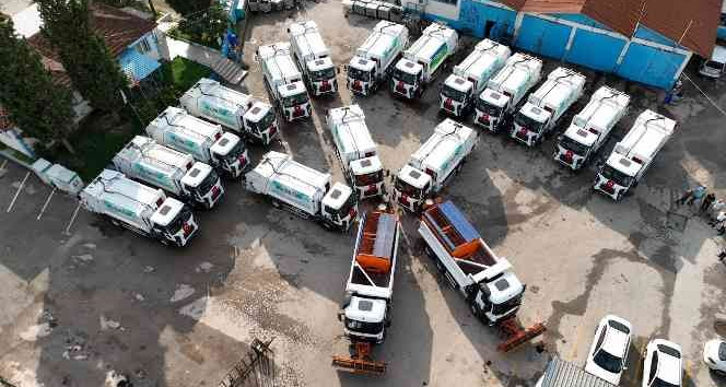 Adapazarı Beldiyesi'nin araç filosuna 18 yeni kamyon