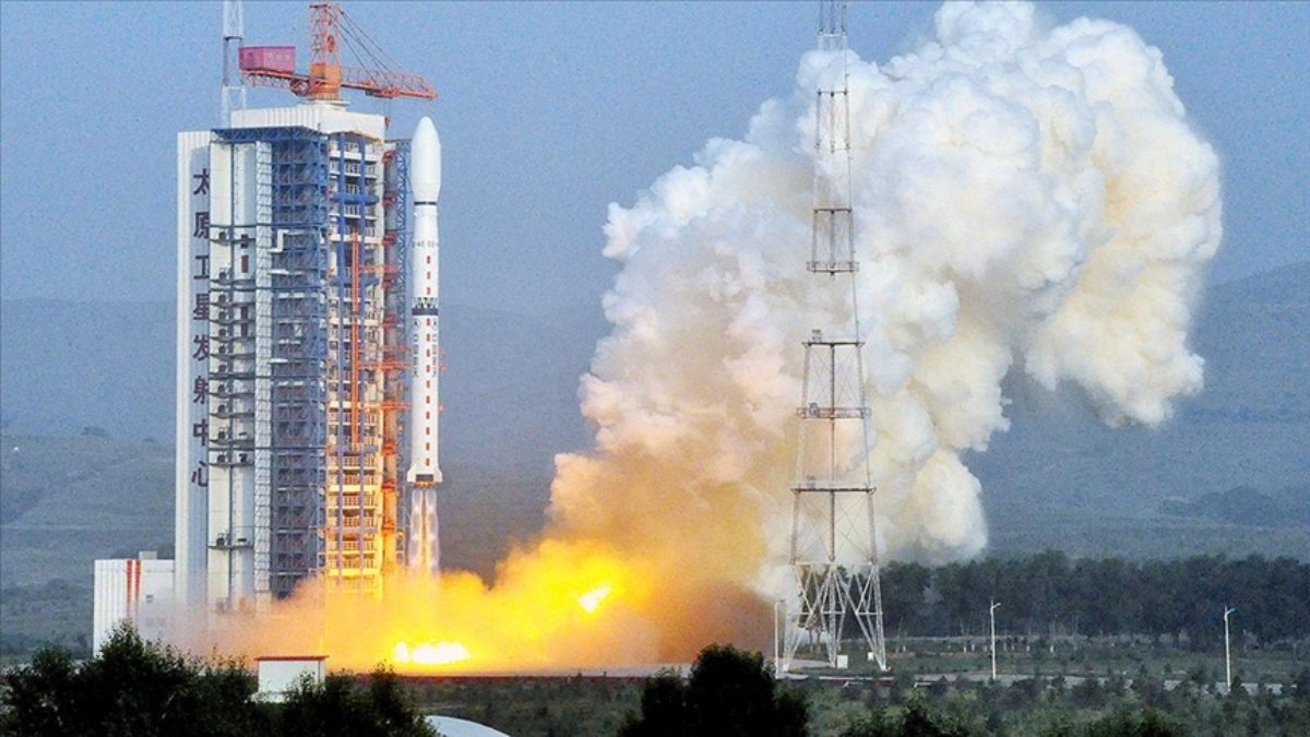 Çin, gizemli uydular fırlatmaya devam ediyor