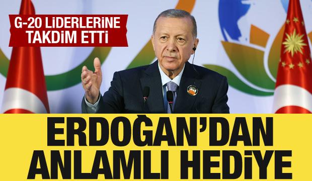 Cumhurbaşkanı Erdoğan'dan G-20 liderlerine 'Türkiye'nin Sıfır Atık Yolculuğu' kitabı