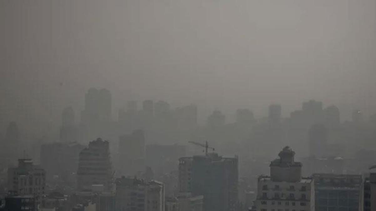 İran'da hava kirliliği nedeniyle okullar tatil edildi! Bazı bölgelerde eğitim çevrim içi yapılacak