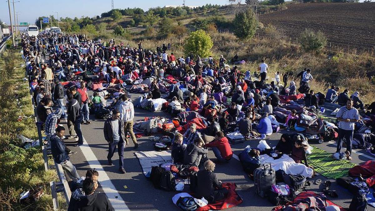 İsrail basınından birçok ülkenin uykularını kaçıracak iddia: Türkiye'deki binlerce sığınmacı Avrupa'ya geçmeye hazırlanıyor