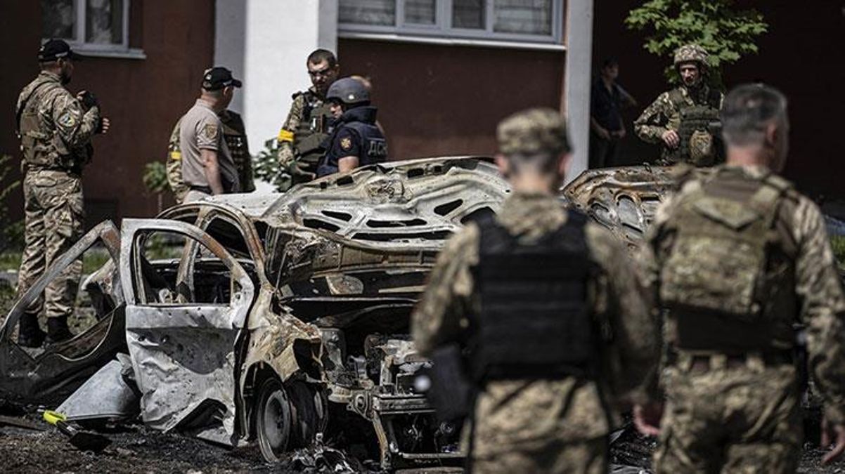 Kiev yönetimi ilk defa rakam verdi: 13 bin Ukraynalı asker savaşta hayatını kaybetti