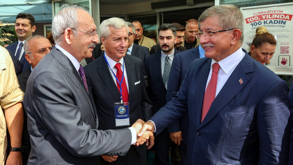 Kılıçdaroğlu ve Davutoğlu'ndan altılı masa açıklaması