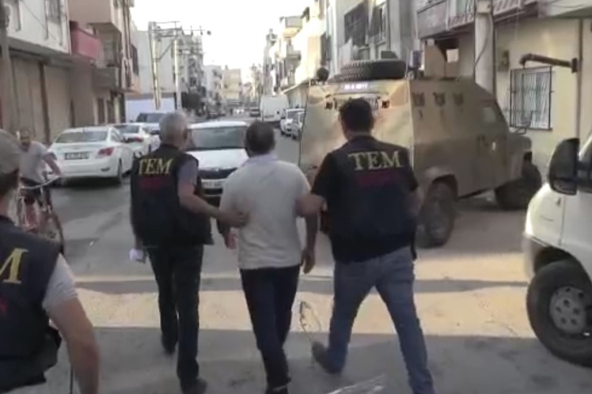 Mersin'de belediye çalışanlarına PKK operasyonu: 8 gözaltı