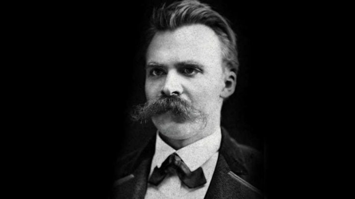 Nietzsche ile bir yemekte buluşma şansınız olsa ona siz ne sorardınız
