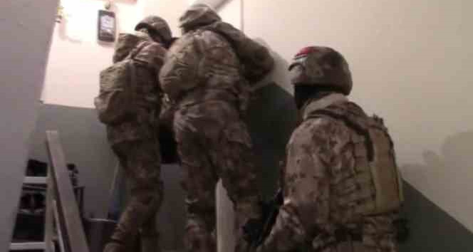 Sakarya'da terör operasyonu: 8 gözaltı