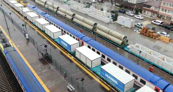 Sakarya'dan İskenderun'a kardeşlik treni: 40 konteyner daha yola çıktı