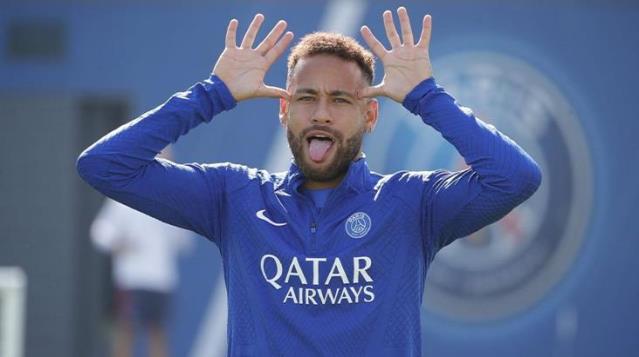 Şampiyonlar Ligi'nde Neymar'ın gol sevincine kart gösteren hakemin maç sonunda özür dilediği ortaya çıktı