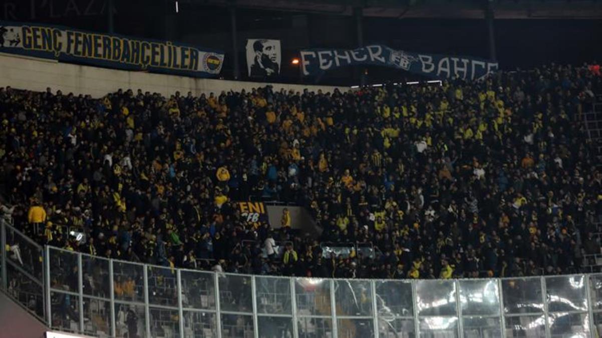 Son Dakika: Beşiktaş-Fenerbahçe derbisi öncesi tartışma yaratan karar! Sarı-lacivertli taraftarlar stada alınmayacak