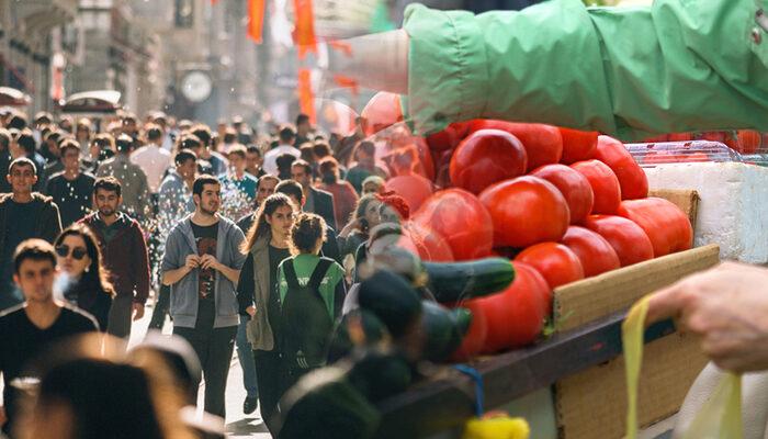Üst üste 8 aydır düşüyor! İstanbul zirveden geri döndü: En çok domates zamlandı
