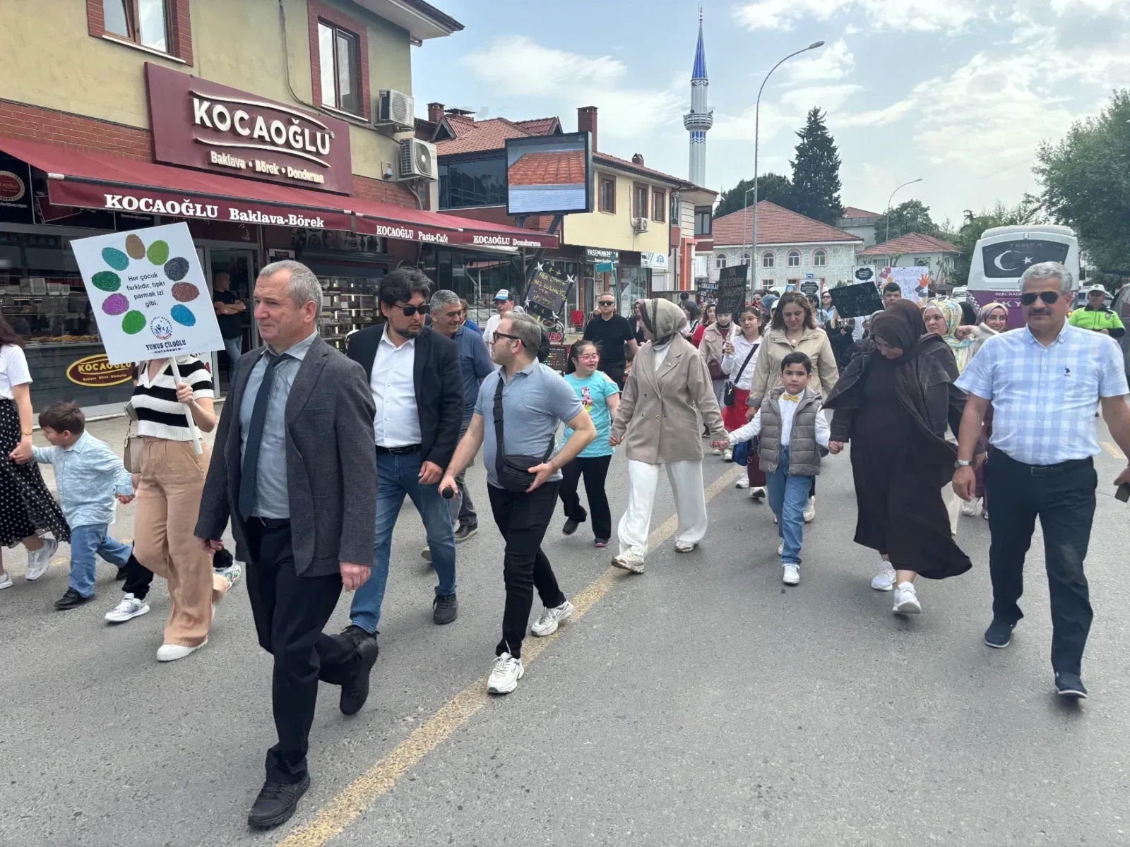 Erenler’de Engelsiz Hayat İçin Yürüdüler
