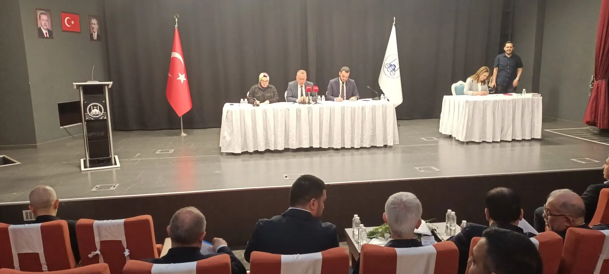 Adapazarı Meclisi’nde 2025 bütçe kesin hesabı görüşüldü
