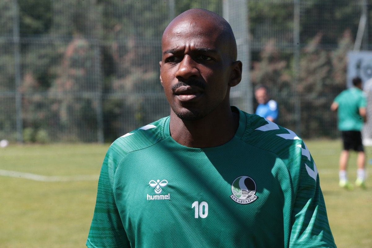 Sakaryaspor’un yollarını ayırdığı Gael Kakuta Dünya Kupası yolcusu