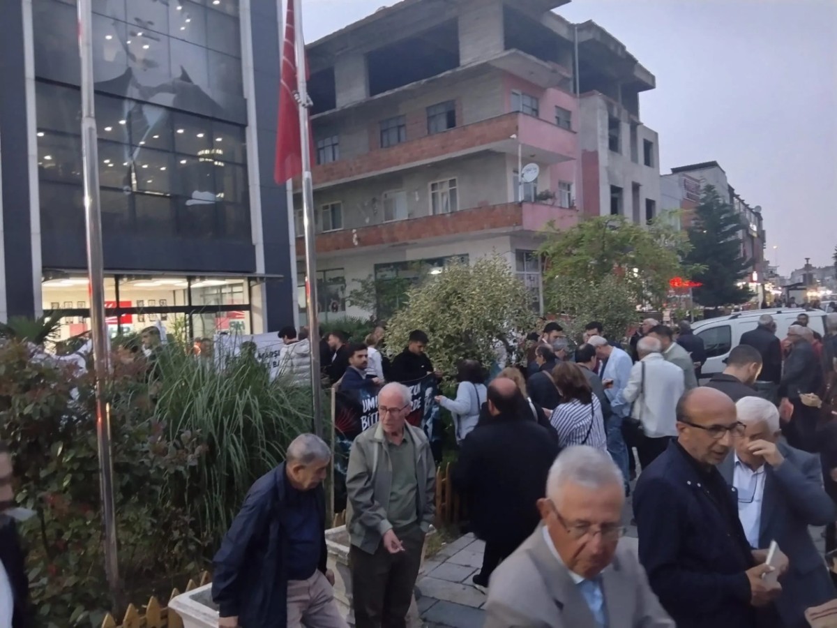 Butlan kararı sonrası CHP Sakarya İl Başkanlığı’nda hareketlilik yaşandı