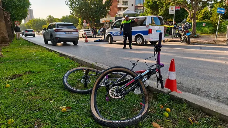 Sakarya’da bisikletten düşen genç son yolculuğuna uğurlandı