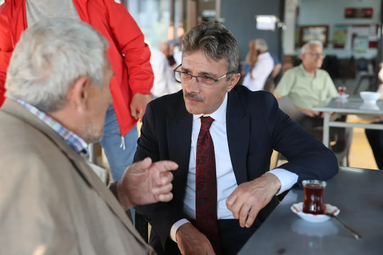 Şenol Dinç’ten bayram ziyaretleri: “Hemşehrilerimizle bir arada olmak çok kıymetli”