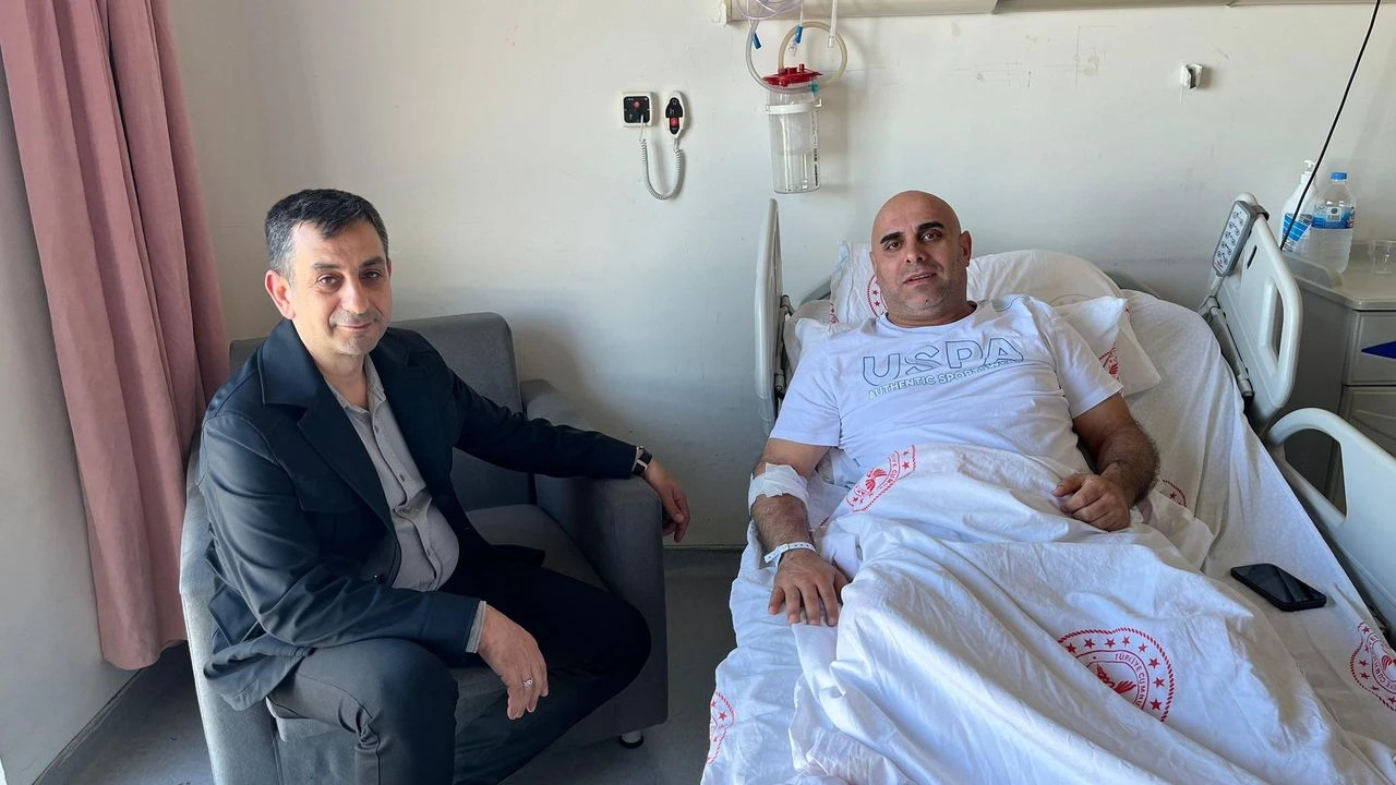 Başkan Akın’dan SEAH’ta Tedavi Gören Hastalara Bayram Ziyareti