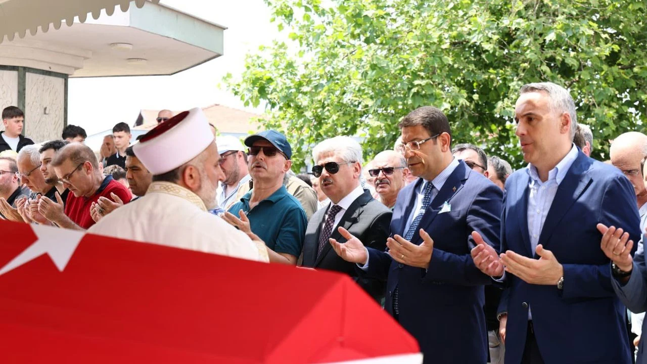 Emekli Vali Şemsettin Uzun Son Yolculuğuna Uğurlandı