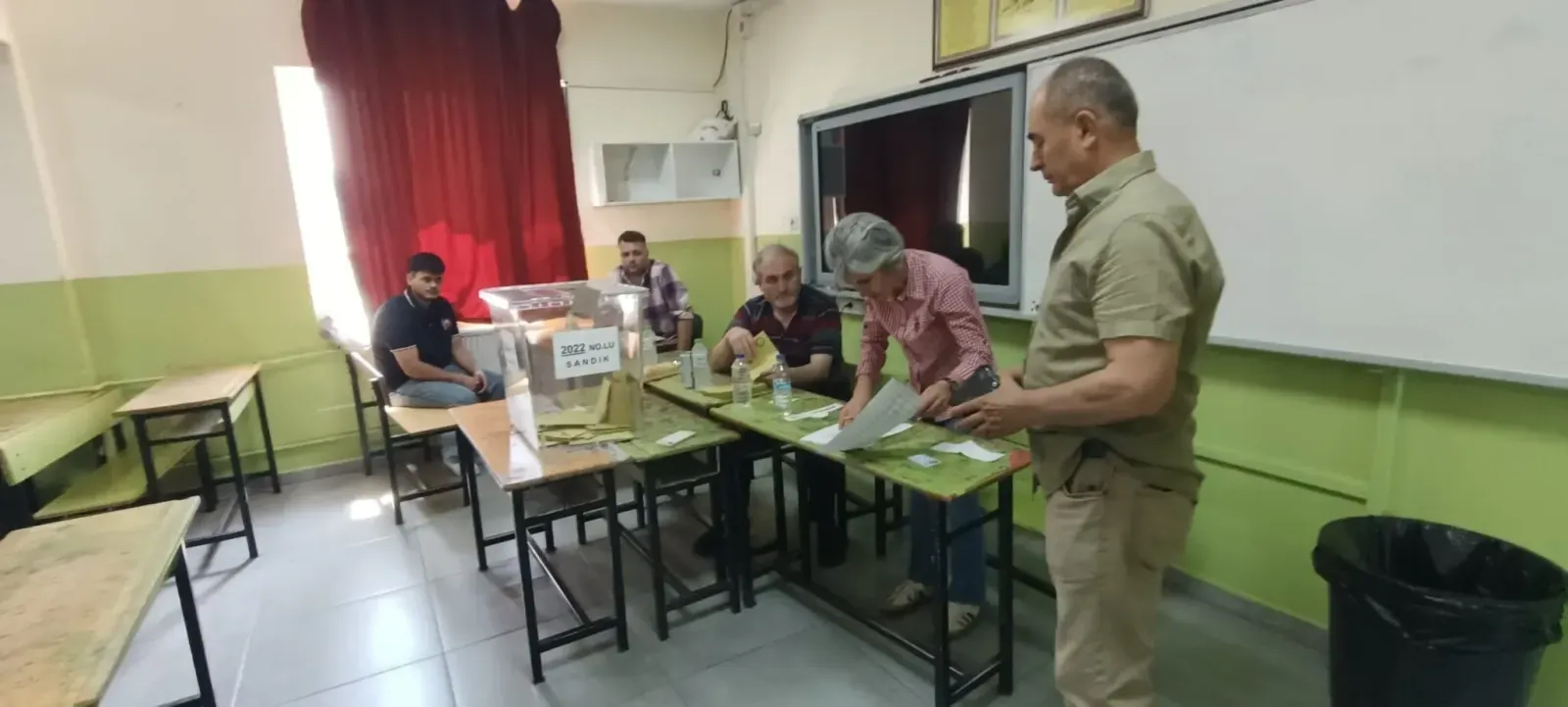 Yağcılar’da sandık heyecanı: 12 aday muhtarlık için yarışıyor