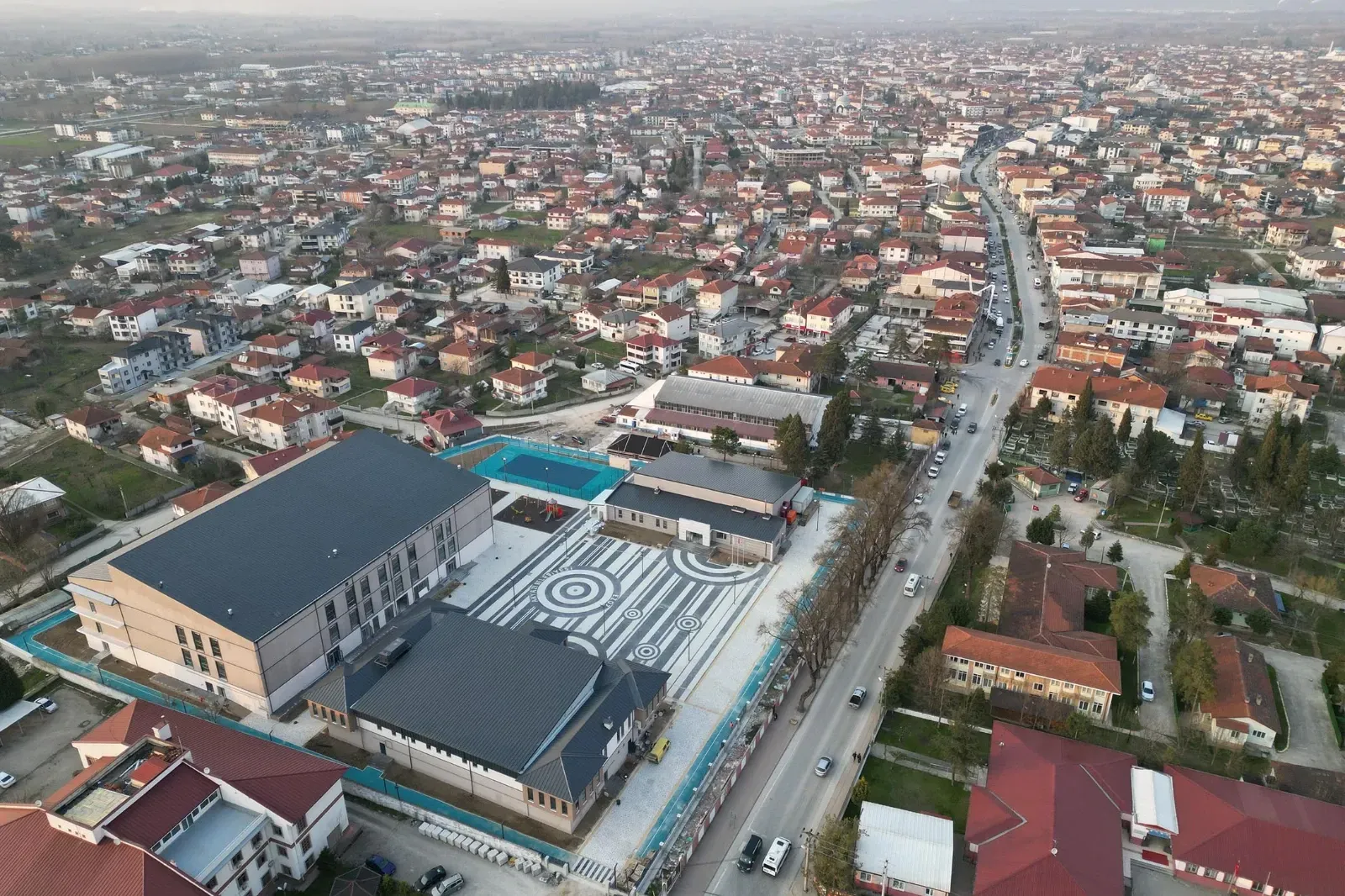 70 Milyonluk Spor Kompleksinde 3 Yıl Sonra Dökülme: 270 Bin TL’lik Onarım Başlatıldı