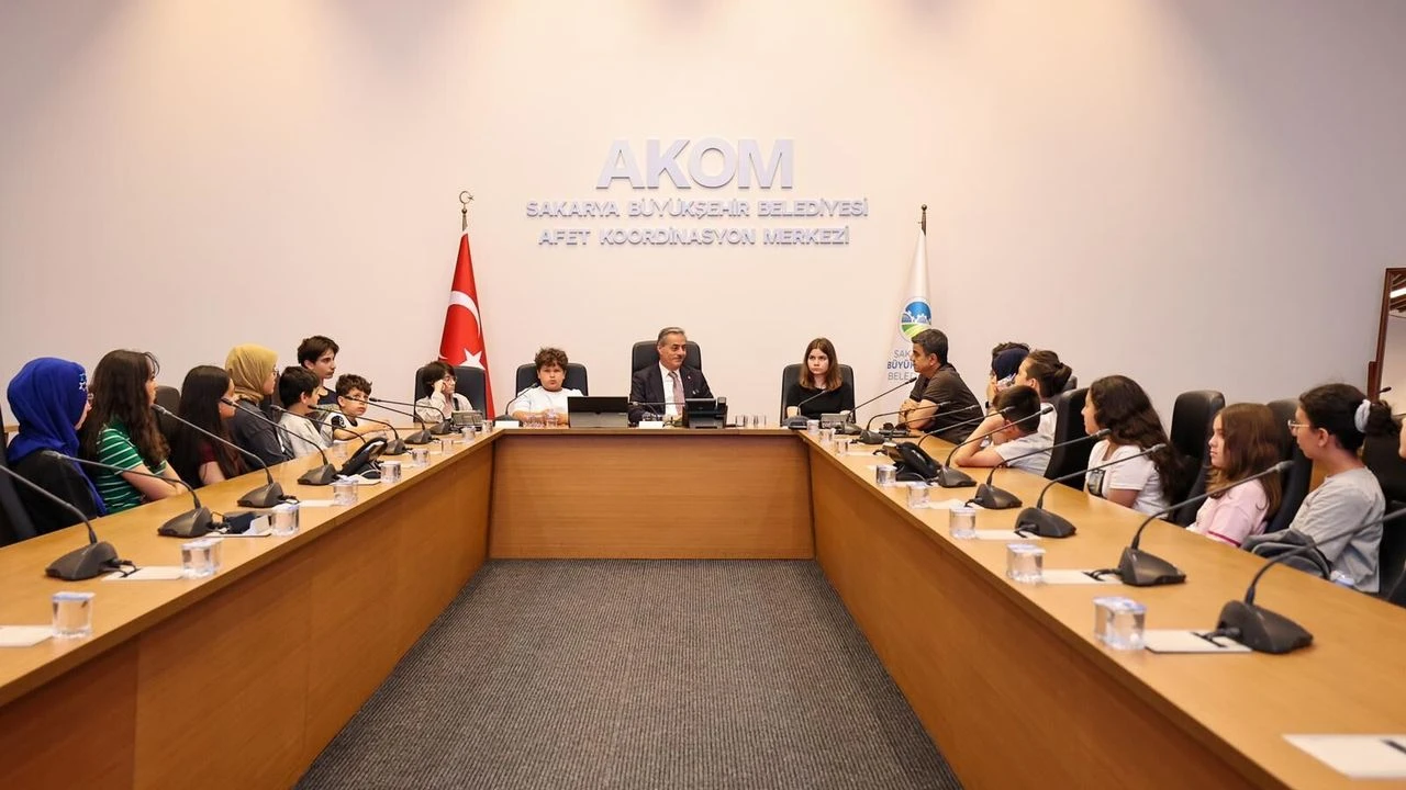 Öğrenciler sordu, Başkan Alemdar yanıtladı